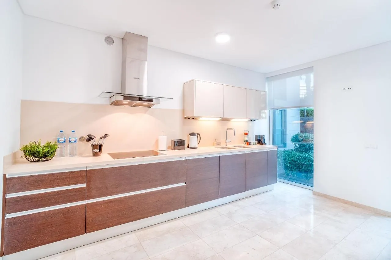 Suite Bm - 3 Pools-Gym-Ac-Huge Balcony Sea View Funchal  0*, Funchal (Madeira) Portugal