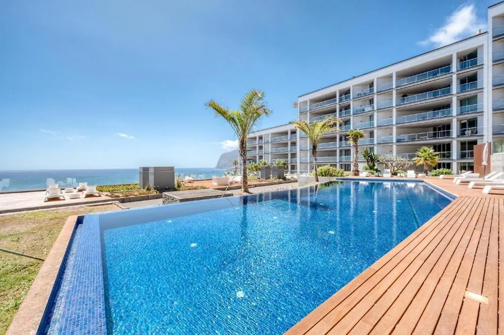 Suite Bm - 3 Pools-Gym-Ac-Huge Balcony Sea View Funchal  Apartment Funchal (Madeira)