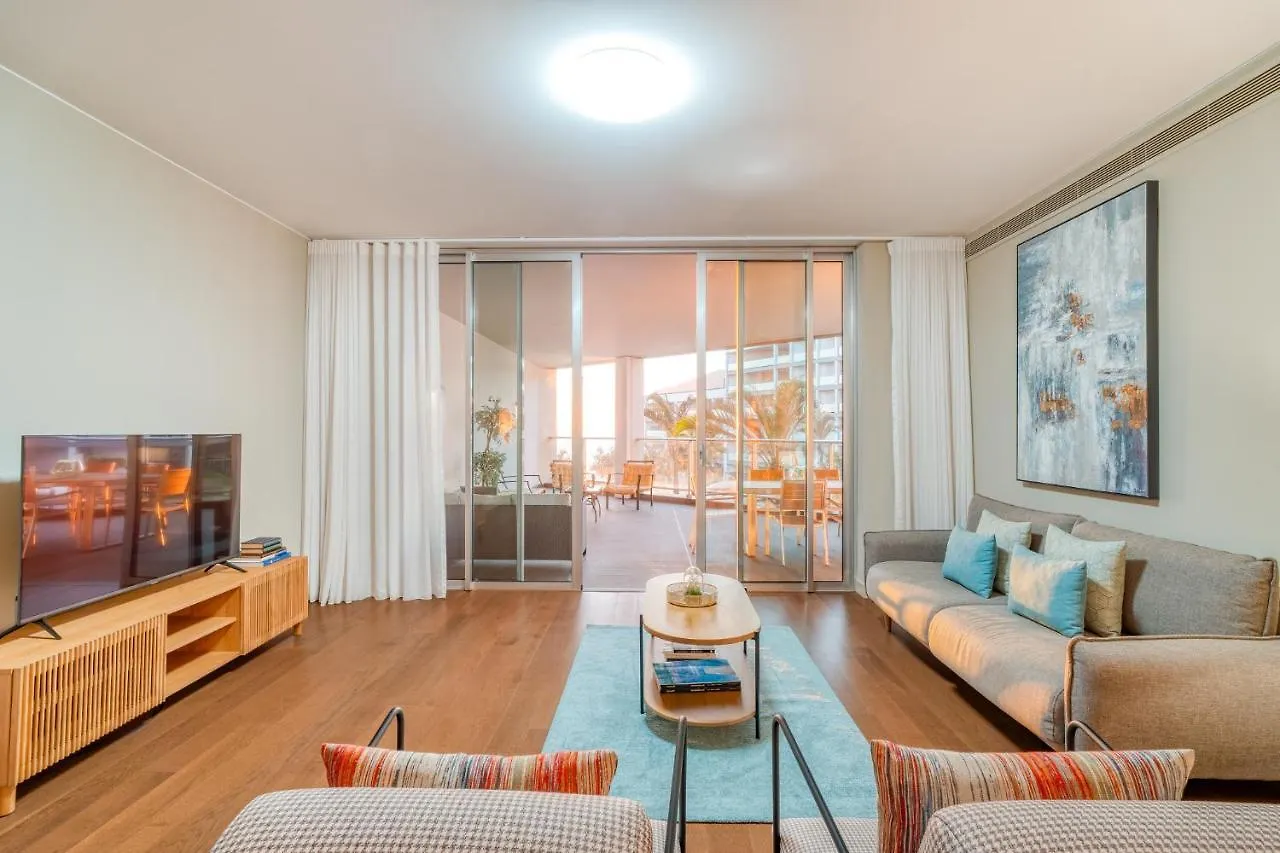 Suite Bm - 3 Pools-Gym-Ac-Huge Balcony Sea View Funchal  0*, Funchal (Madeira)